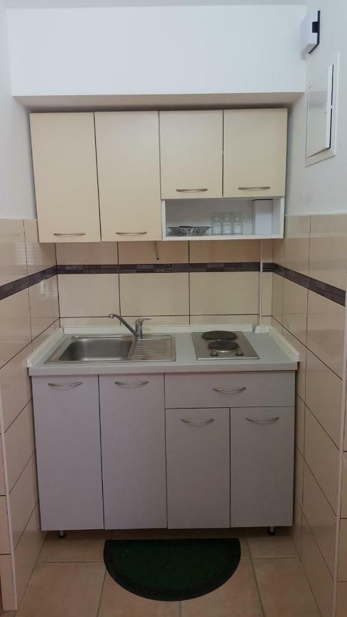 Apartmani Vesna Pinezići Eksteriør billede