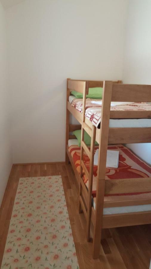 Apartmani Vesna Pinezići Eksteriør billede